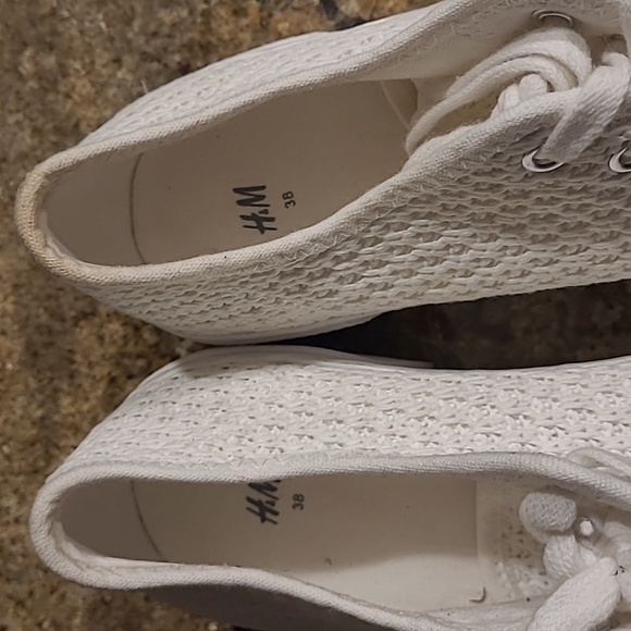 H & M White Crochet Look Platform Sneakers size 38 / US 7 - Picture 6 of 7
